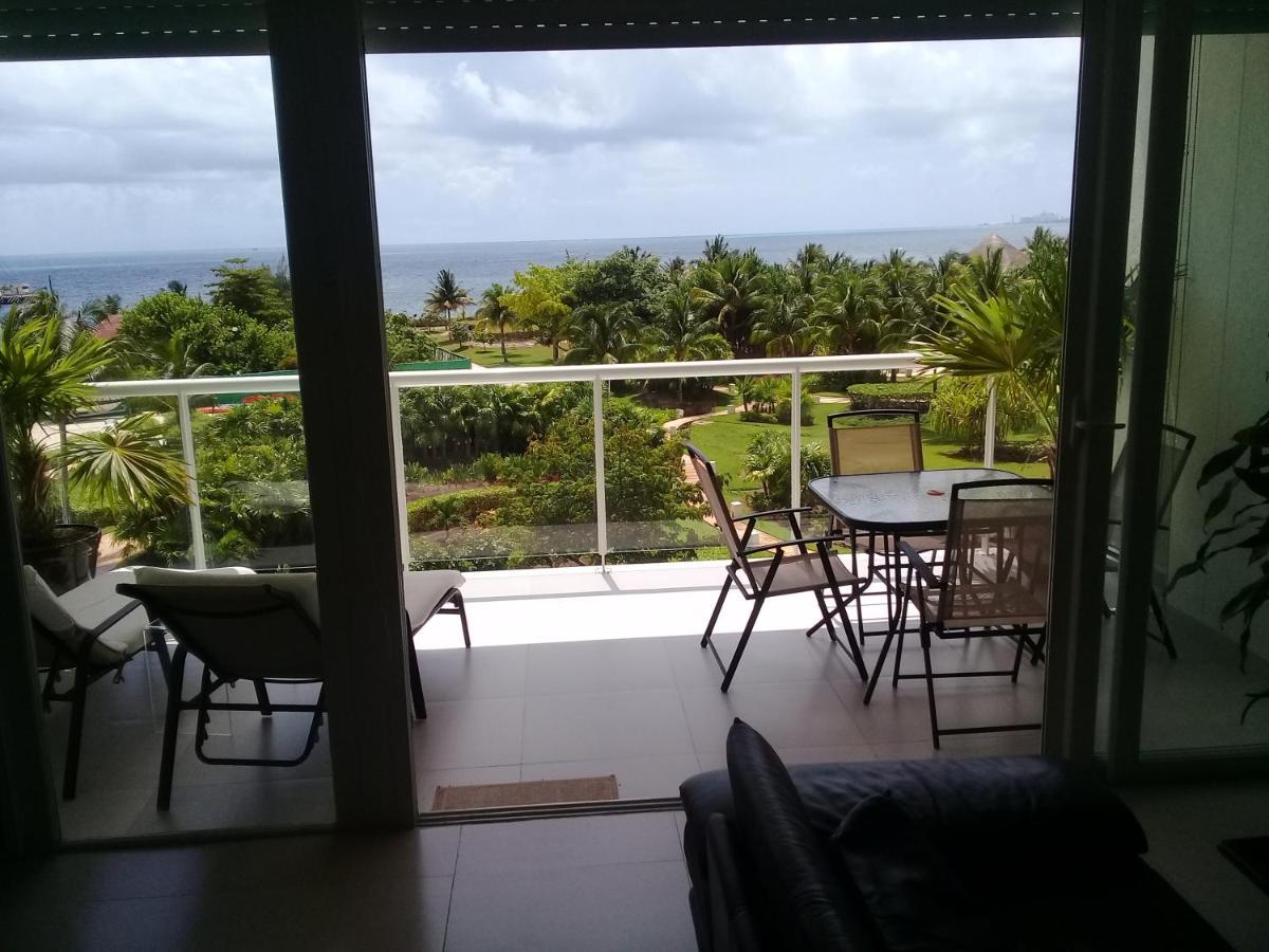 Swim The Caribbean & Work With A View Apartment Канкун Екстериор снимка