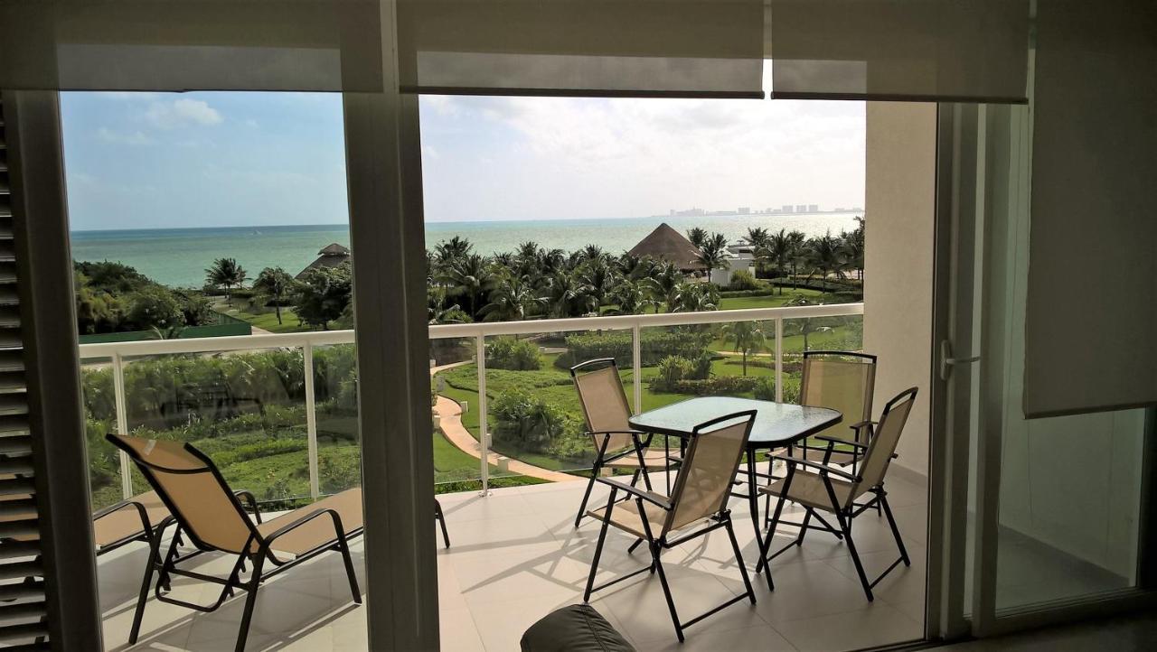 Swim The Caribbean & Work With A View Apartment Канкун Екстериор снимка