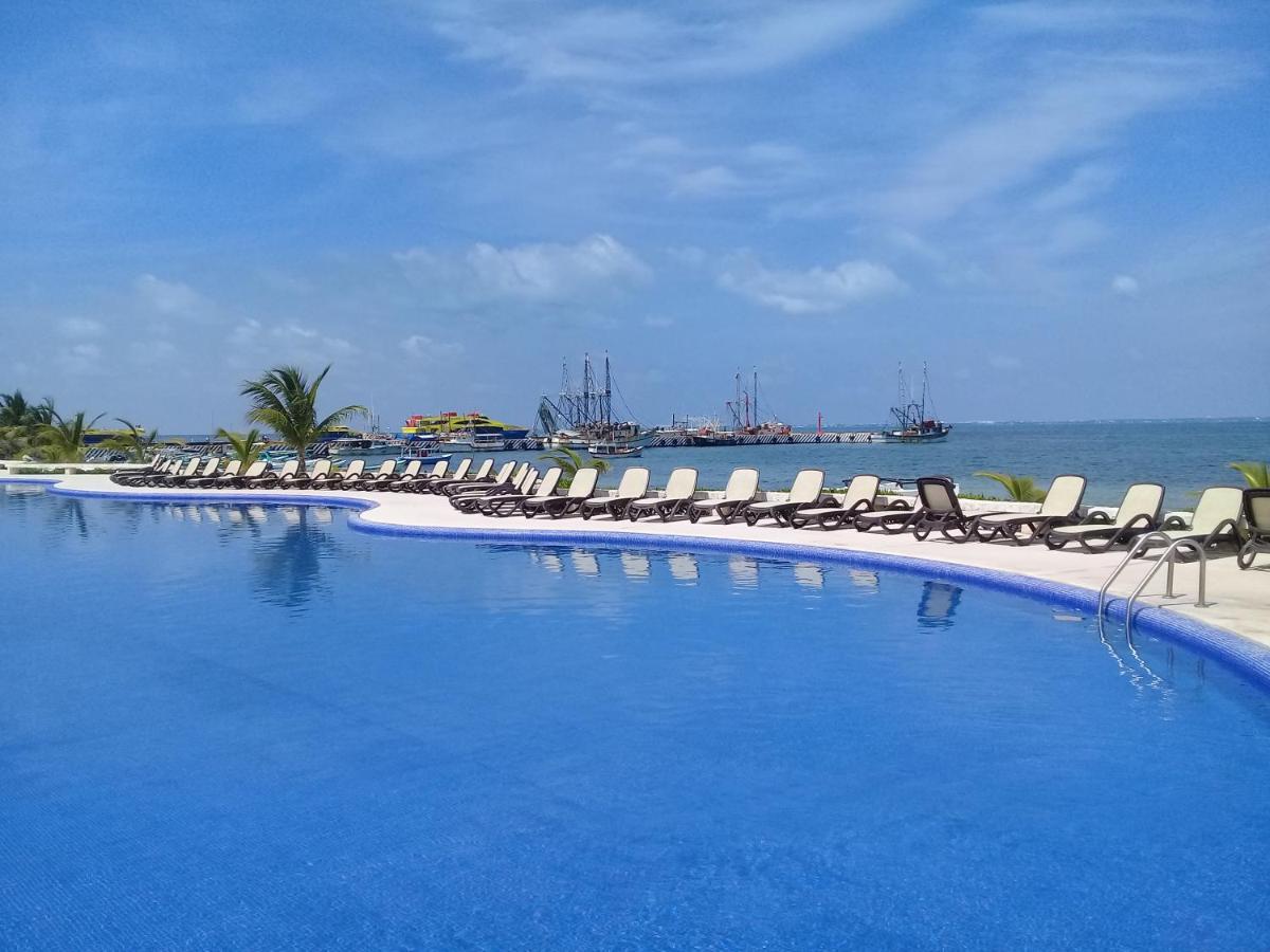 Swim The Caribbean & Work With A View Apartment Канкун Екстериор снимка